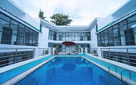 Erus Suites Hotel Boracay Manoc-Manoc Exterior photo