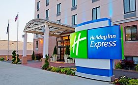 Holiday Inn Express Brooklyn, An Ihg Hotel Nueva York Exterior photo