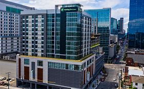 Holiday Inn & Suites Nashville Downtown Broadway Exterior photo