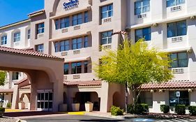 Comfort Inn & Suites Tempe Phoenix Sky Harbor Airport Exterior photo