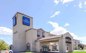 Hotel Baymont By Wyndham Pueblo Exterior photo