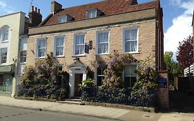 Wisteria House Bed and Breakfast Lymington Exterior photo