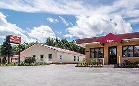 Econo Lodge Brattleboro Exterior photo