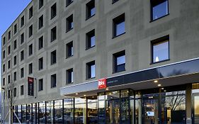 Hotel Ibis Landshut City Exterior photo