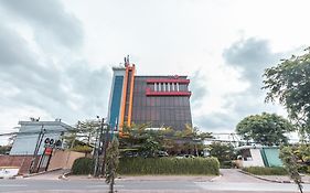 Vaccinated Staff - Collection O 26 Hotel Igloo Bekasi Exterior photo