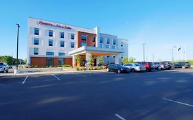 Hampton Inn & Suites Portland West Exterior photo