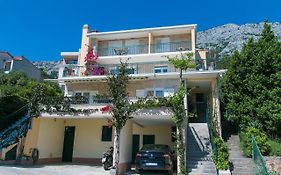 Apartments And Rooms With Parking Space Brela, Makarska - 2717 Exterior photo