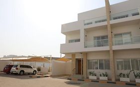 Cheerful 4-Bedrooms Townhouse With Shared Pool Doha Exterior photo