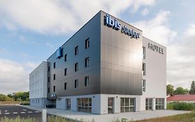 Hotel Ibis Budget Mont De Marsan Exterior photo