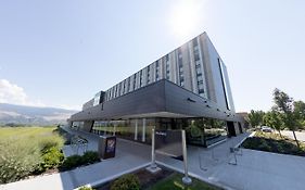 Ubc Okanagan Campus Albergue Kelowna Exterior photo