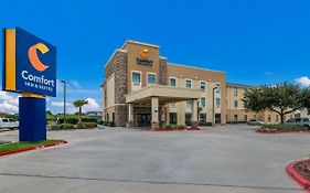 Comfort Inn & Suites Victoria North Exterior photo