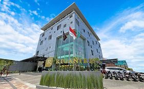 Hotel Regantris Surabaya Exterior photo