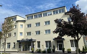Hotel Michael Gerasdorf bei Wien Exterior photo