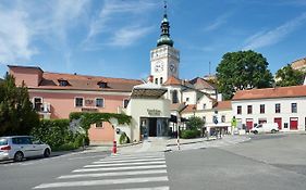 Vivaldi Apartments Mikulov Exterior photo