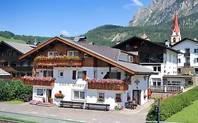 Garni Crepaz Bed and Breakfast Selva di Val Gardena Exterior photo