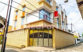 Adam Malik Guesthouse Near Regale Icc Medan Mitra Reddoorz Exterior photo