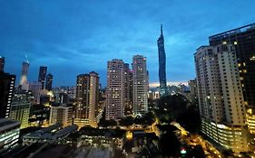 Ramada Suites Kuala Lumpur Centro Urbano Exterior photo