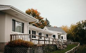 Seagull Bay Motel Bayfield Exterior photo