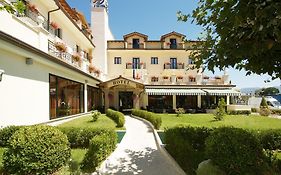 Fashion Hotel Valmontone Exterior photo