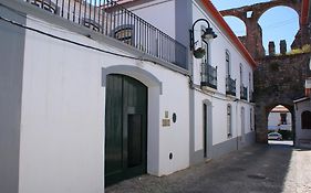 Casa Da Muralha De Serpa Hostal Exterior photo
