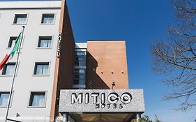 Mitico Hotel & Natural Spa Bolonia Exterior photo