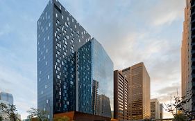 Hotel Courtyard By Marriott Calgary Downtown Exterior photo