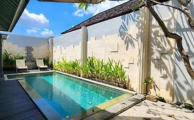 Zoe Villa Canggu Exterior photo