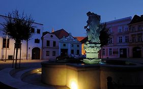 Hotel Penzion Austis Znojmo Exterior photo