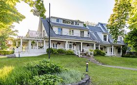 Chestnut Inn Niagara Falls Exterior photo