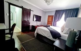 Danlee Overnight Accommodation Polokwane Exterior photo