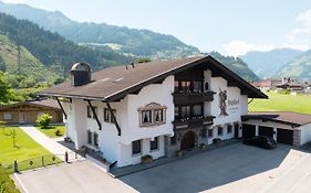 Hotel Garni Jagdhof Zell am Ziller Exterior photo