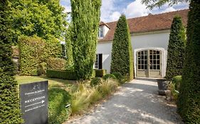 Hotel Domaine De Bellevue, The Originals Relais Neufmoutiers-en-Brie Exterior photo