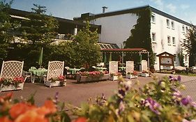 Niebuhrs Hotel Friedrichsdorf Exterior photo