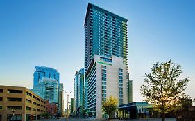 Holiday Inn Hotel & Suites - Montreal Centre-Ville Ouest, An Ihg Hotel Exterior photo