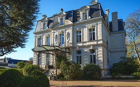 Hotel Chateau La Comtesse De Loire & Spa Saumur Exterior photo