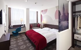 Webers - Das Hotel Im Ruhrturm, Stefan Weber Gmbh Essen Room photo