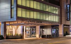 Hotel The Royal Sonesta Chicago River North Exterior photo