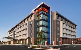 Hampton Inn & Suites San Mateo-San Francisco Airport Exterior photo