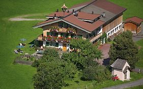 Lindenhof Hotel Kitzbühel Exterior photo