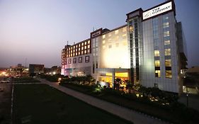 Hotel The Conway Meerut Exterior photo