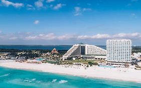 Hotel Coral Level at Iberostar Selection Cancún Exterior photo