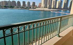 Apartamento Luxury Chalet At Pearl Qatar Doha Exterior photo