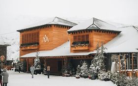 The Mountains Hotel Sierra Nevada Exterior photo