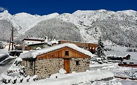 Arlberglife Ferienresort Pettneu am Arlberg Exterior photo