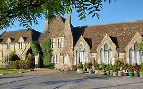 Schoolhouse Restaurant And Hotel Swindon Exterior photo