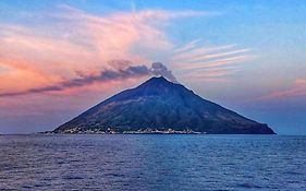 Stromboli Suite Apartment With Terrace Volcano & Sea View Exterior photo