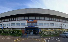 Hotel Zimni Stadion Slaný Exterior photo