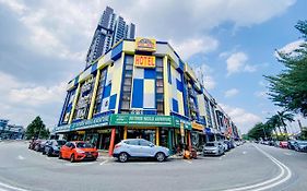 Sun Inns D2 @ Seri Kembangan Exterior photo