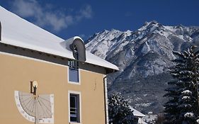 Hotel De La Gare Eygliers Exterior photo