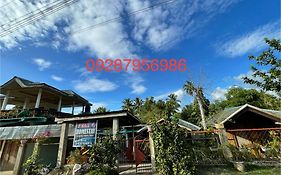 Fely'S Homestay Batuan Exterior photo